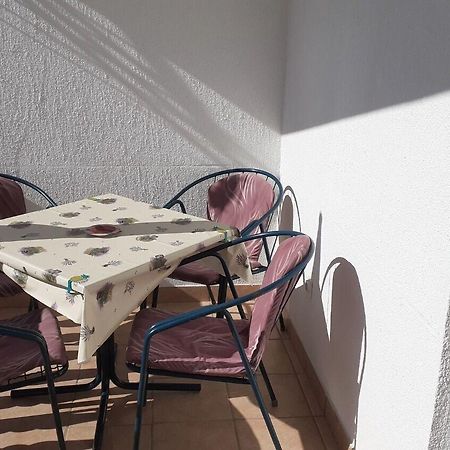 Apartments Dobri - 500M From Beach ニン エクステリア 写真